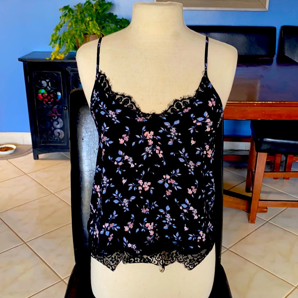 Black floral top